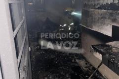 Combaten fuego en vivienda bomberos de Rosita