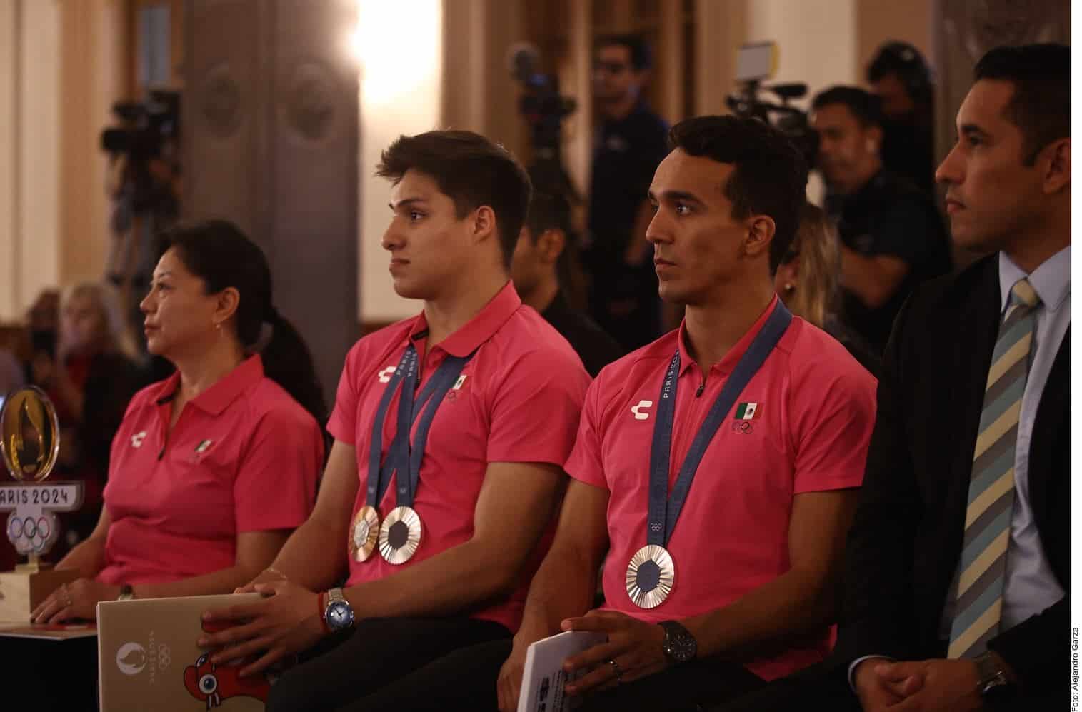 Reconocerá Congreso a medallistas Olvera y Celaya 