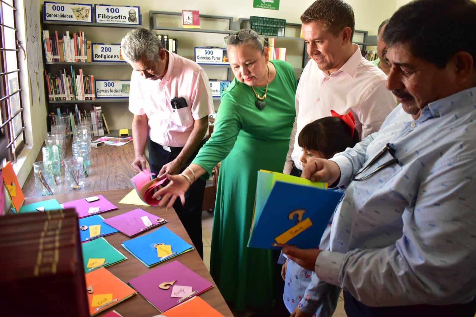 Clausuran talleres  de Biblioteca Pública
