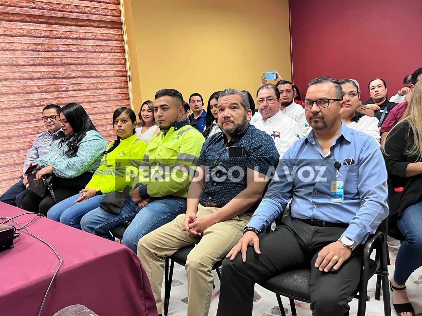 Reconoce Infonavit a 40 empresas de 10 y de 10 Plus en la Región Carbonífera