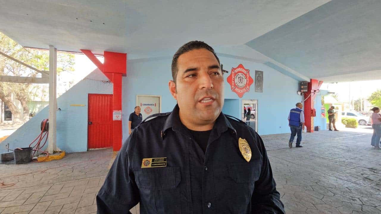 Julio Ríos; director De Protección Civil y Bomberos.