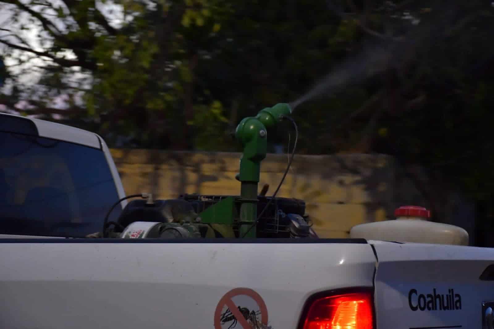 Refuerzan campaña contra el dengue en la colonia El Encino