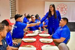 Bomberos de Nava son Reconocidos con Desayuno por su Día Especial