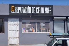 Siguen investigaciones por robo a local de celulares