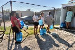 Expendedoras de Agua Purificada Están SATURADAS Ante Suspensión de Servicio Potable