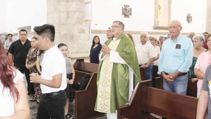 Se despide el Padre Neri; Fue su última misa en Monclova