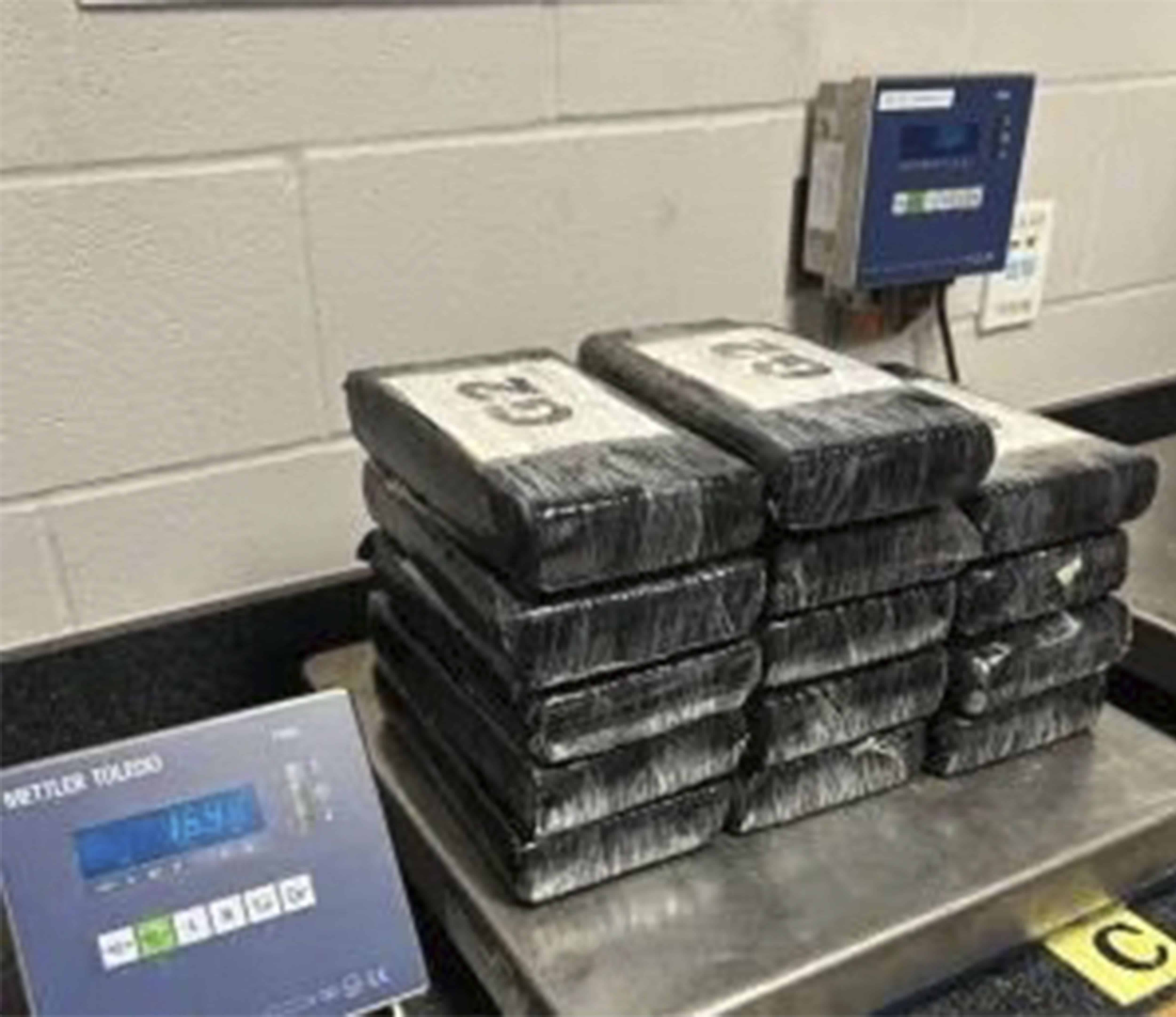 Decomisan cocaína valorada en casi 10 MILLONES DE PESOS en Del Río