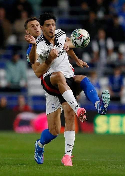 Raúl Jiménez marca su primer gol de la temporada