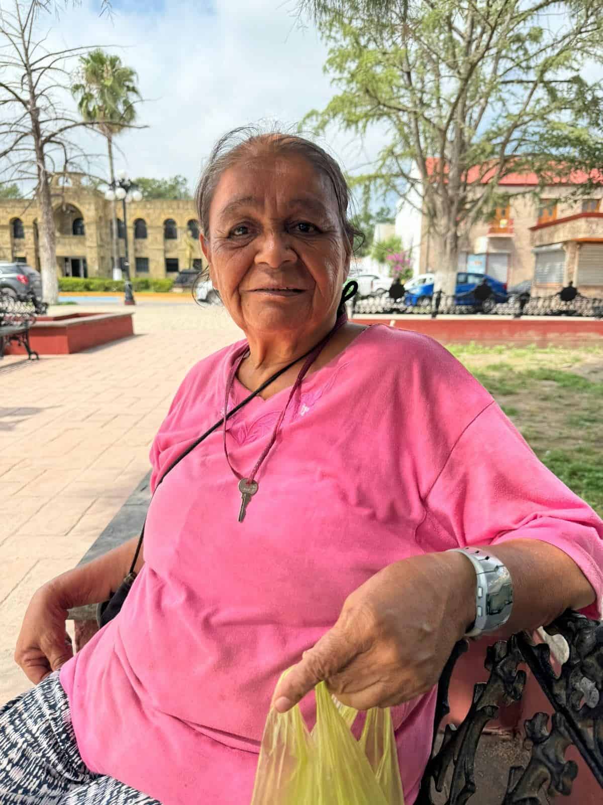 Evangelina Torres Castañeda una abuelita que hace frente a las adversidades.