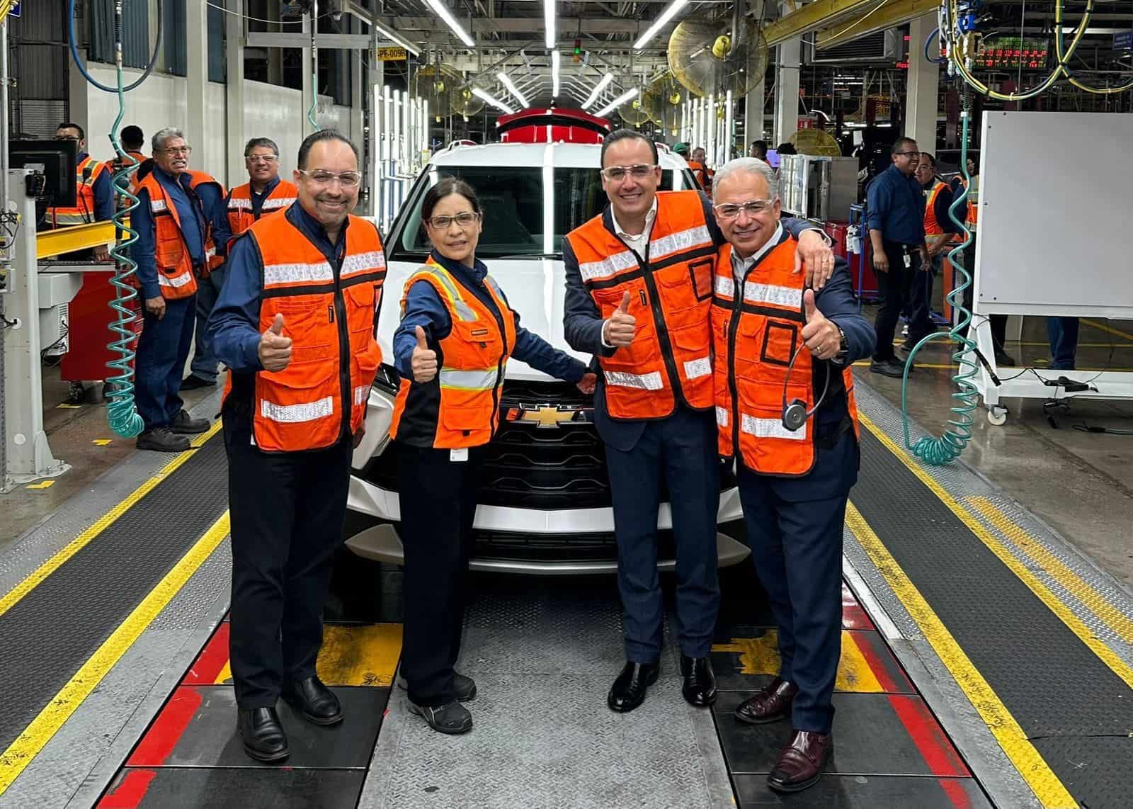 Líder Coahuila en producir vehículos eléctricos: Manolo