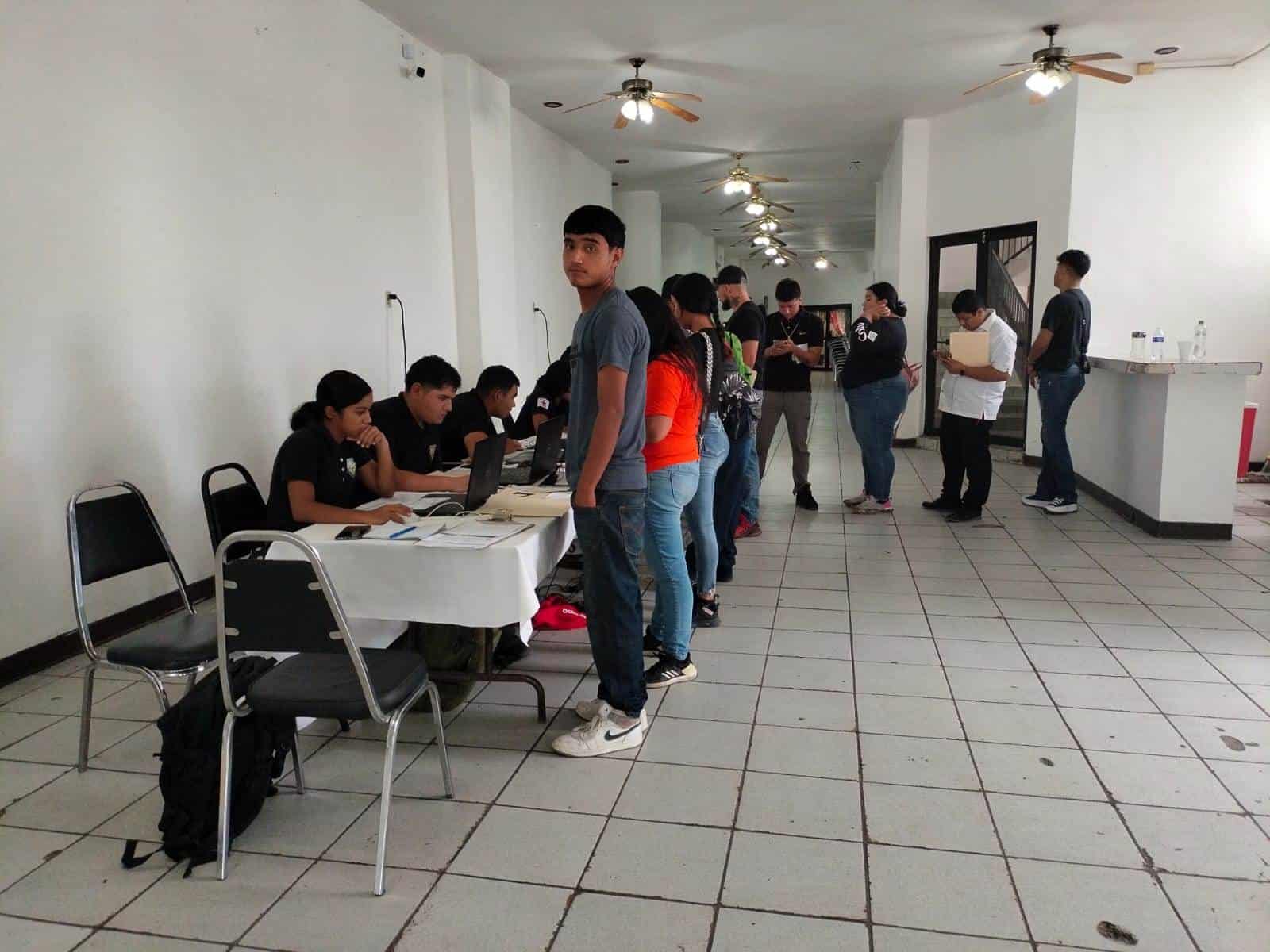 Se Lleva A Cabo Exitosa Feria de Empleo con Más de 600 Vacantes Ofrecidas