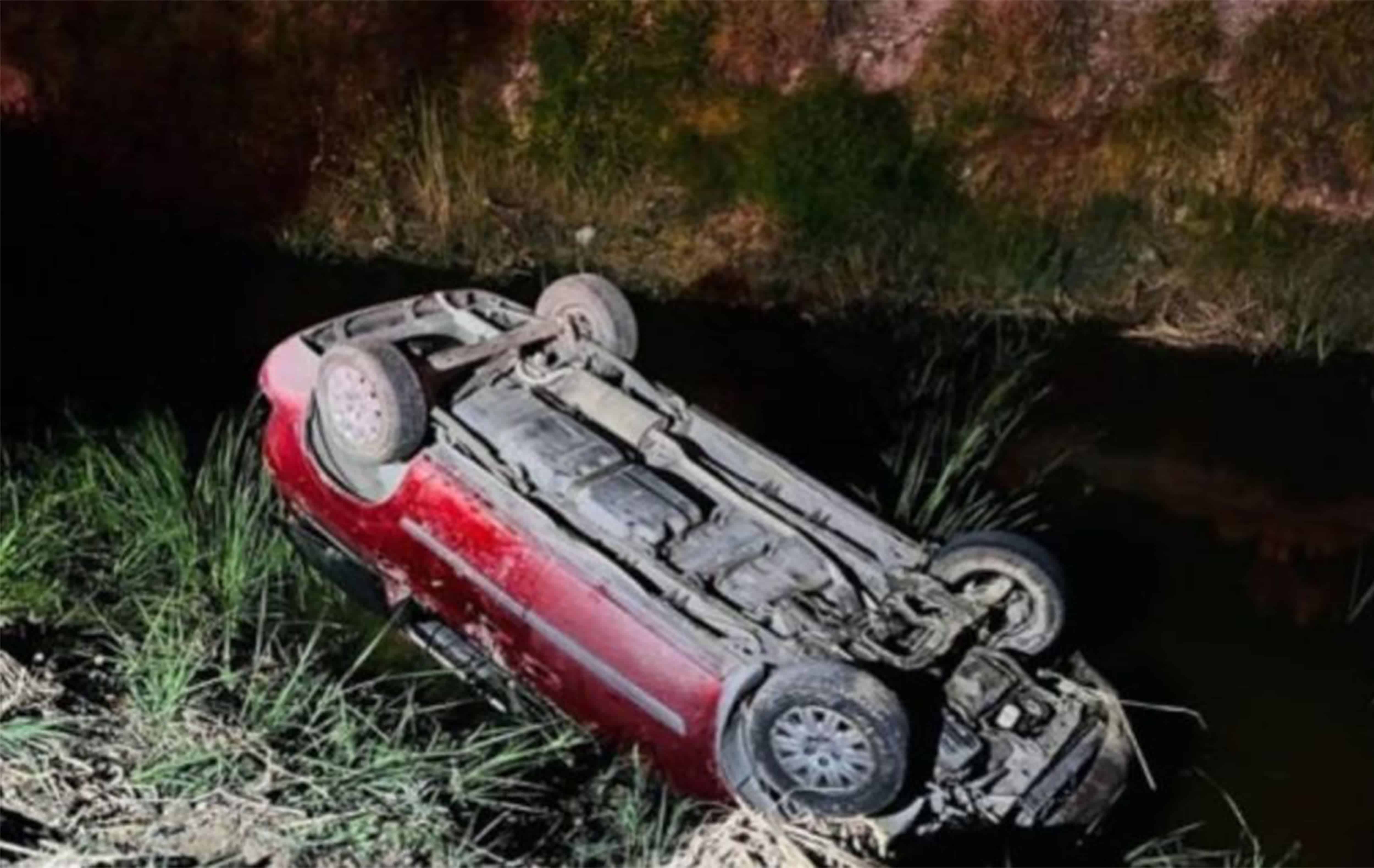 Conductora Ebria Pierde el Control y Cae al Arroyo