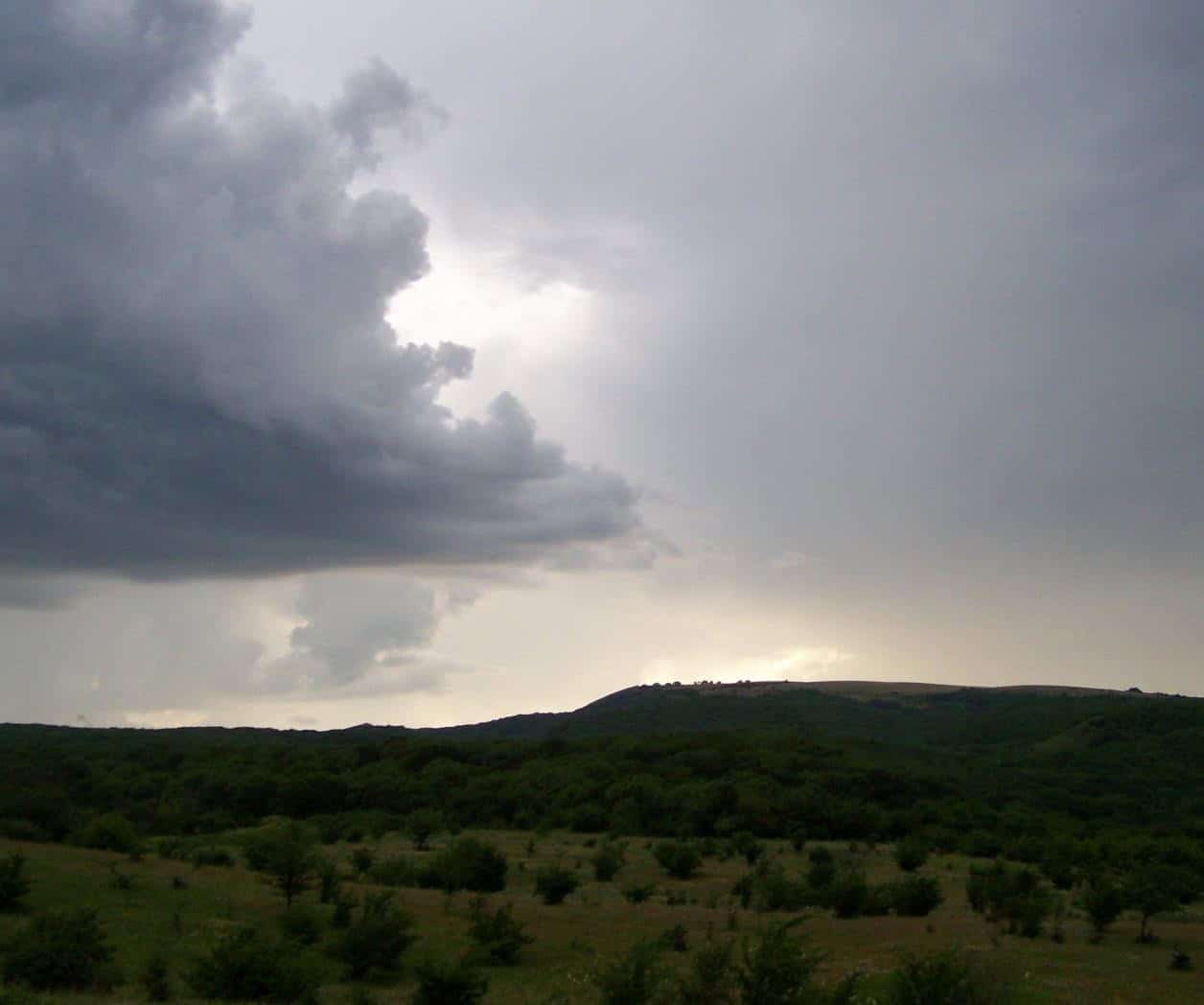 Llega el primer frente frío; Dejara lluvias en el noreste
