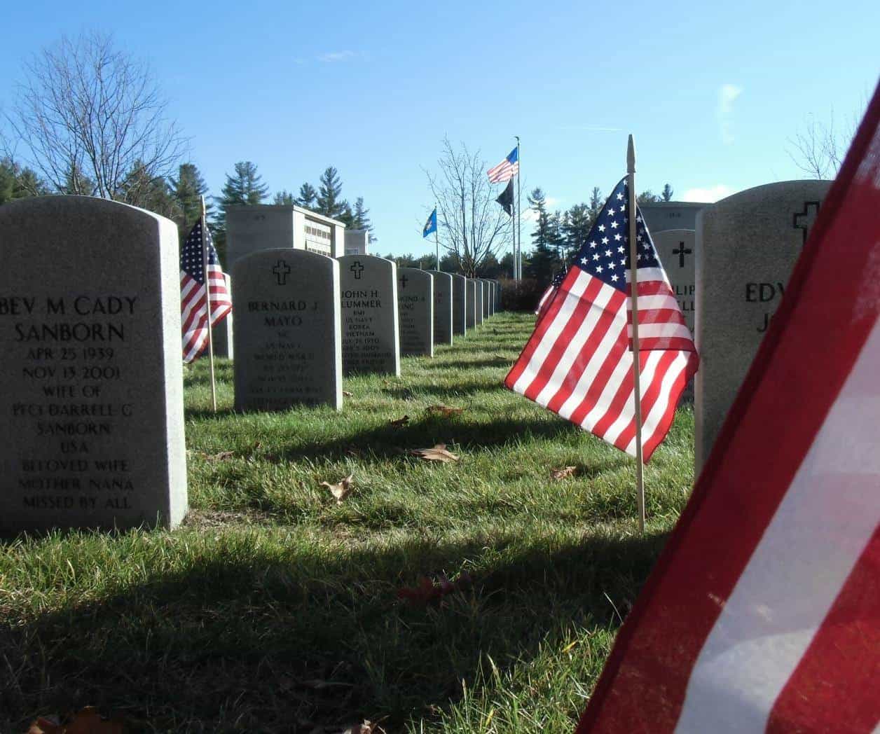 Ejército de EU critica a Trump por visitar cementerio miliar