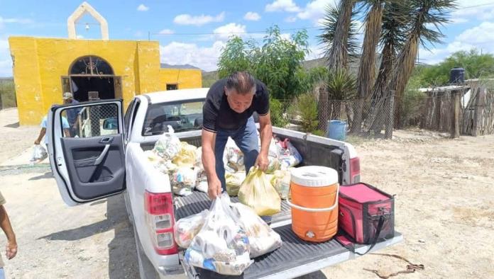 Lleva iglesia apoyos a ejido de Ramos Arizpe