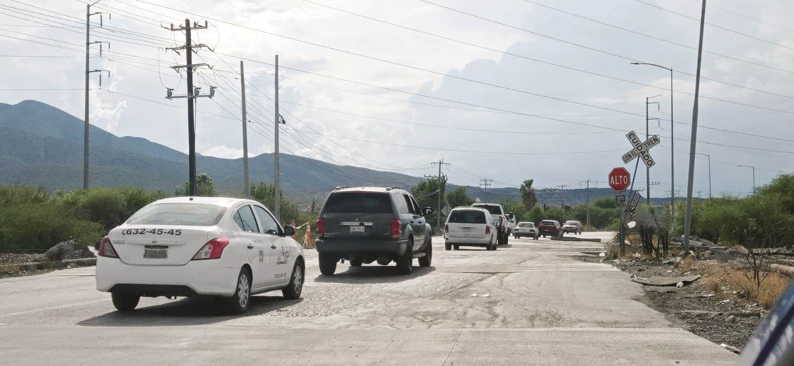 Reabren vías en Colinas