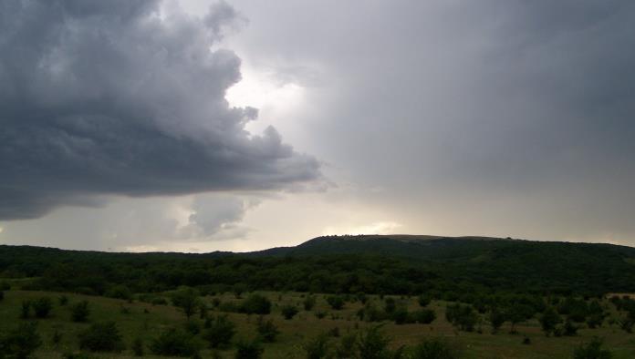 Entra el primer frente frío; Dejará lluvias en todo el noreste