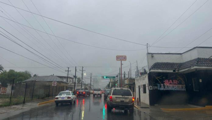 Ciudad Acuña Arranca la Semana con Lluvias de Dos Pulgadas