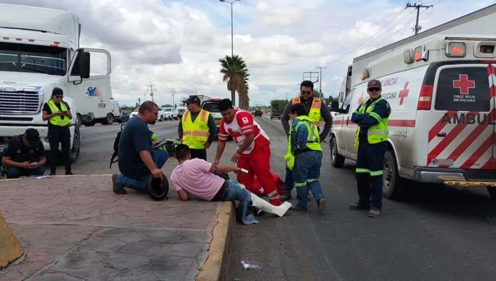 Se salva de morir arrollado por tráiler