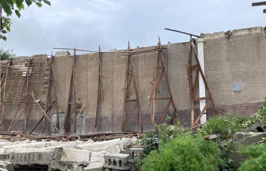 Colapsa Pared de Antiguo Cine en Zaragoza por Lluvias