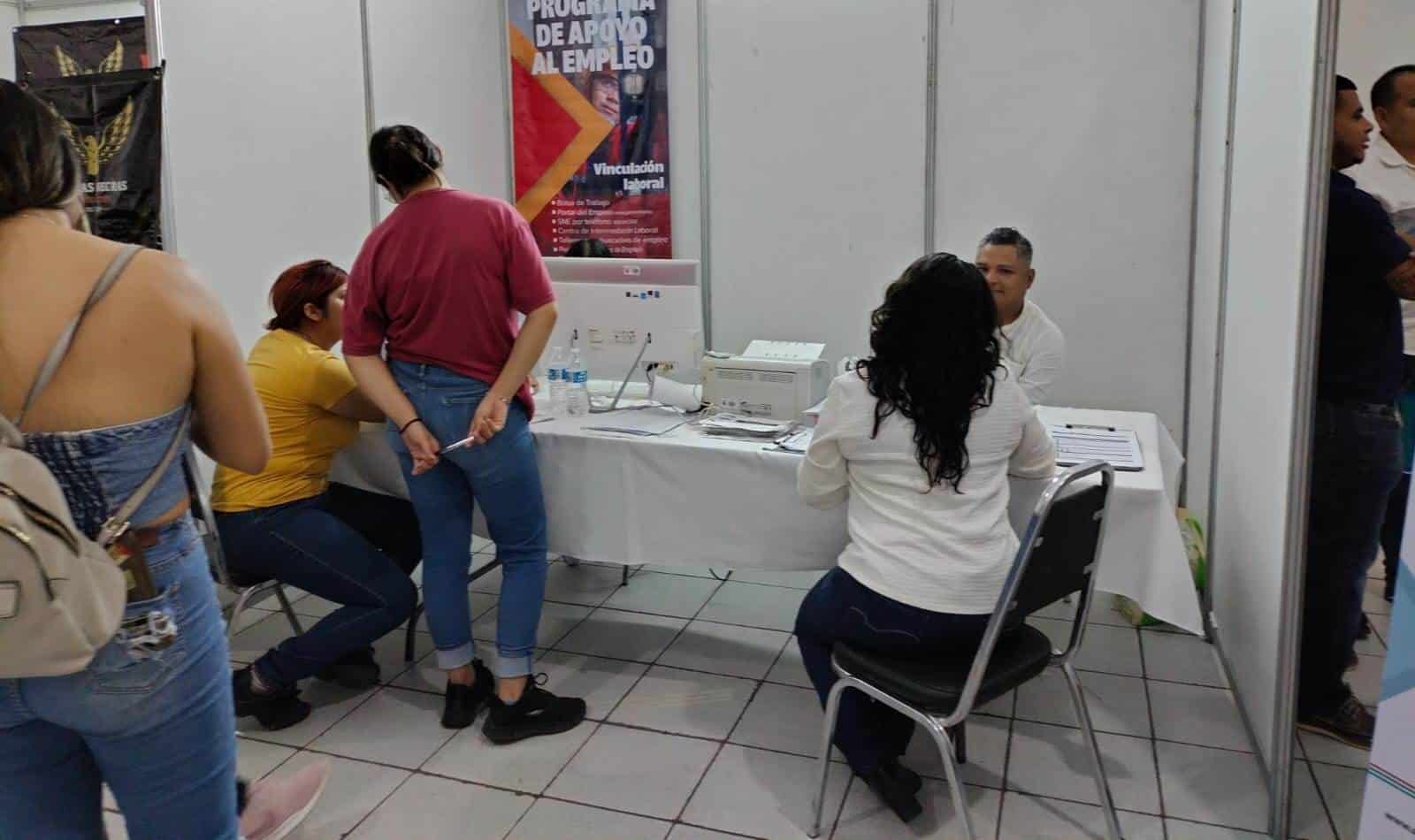 Mejora en Oportunidades Laborales para Jóvenes Gracias a Vinculación Educativo-Empresarial