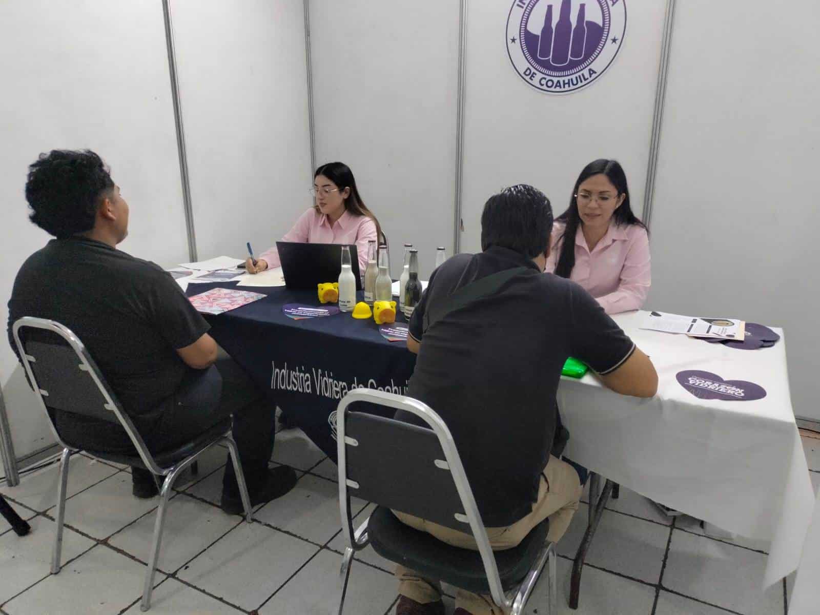 Mejora en Oportunidades Laborales para Jóvenes Gracias a Vinculación Educativo-Empresarial