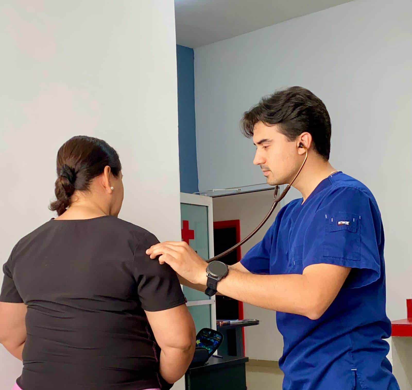 Refuerzan Atención Médica en Ciudad Acuña: Nuevos Médicos en Cruz Roja