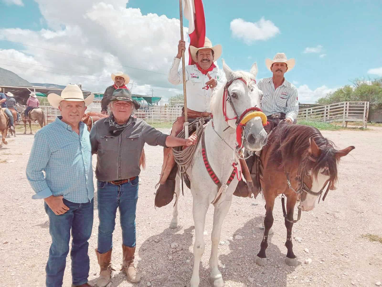 Llegan jinetes de Cabalgata