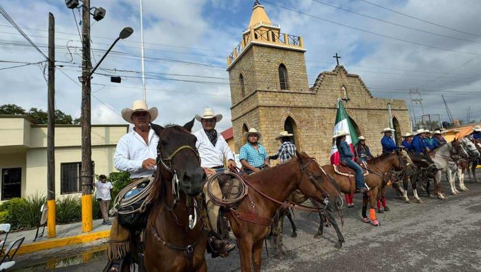 Inicia travesía de jinetes de Múzquiz a Sabinas