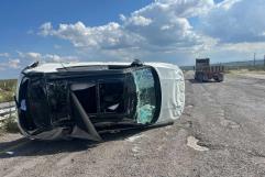 Accidente en carretera federal 57 deja  pareja de adultos mayores con lesiones leves