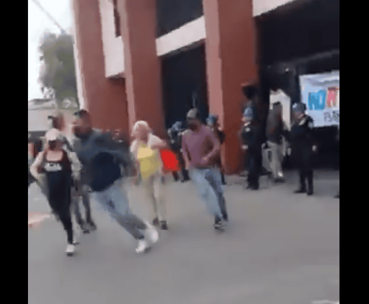 Sujetos agreden manifestantes pacíficos en Xochimilco