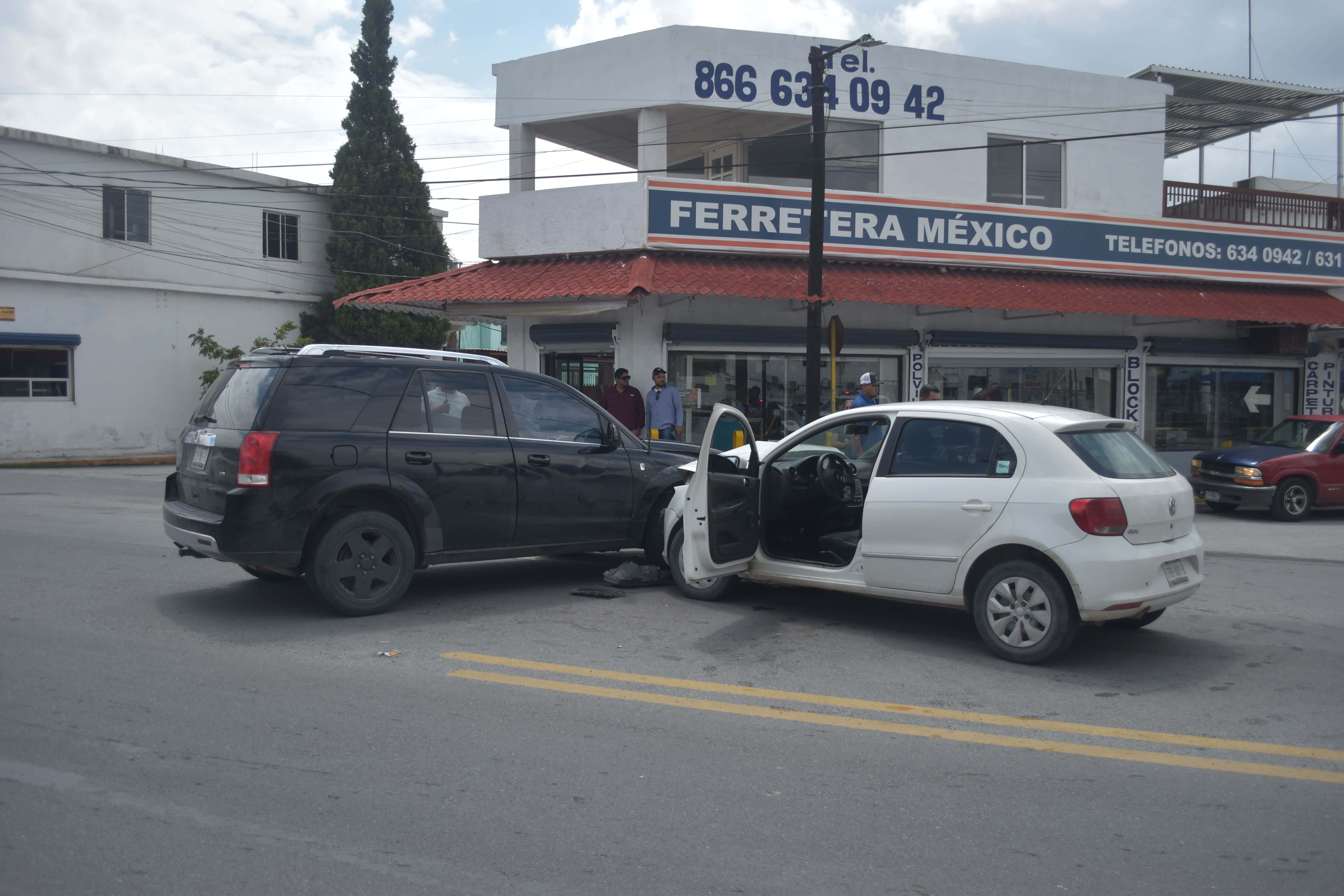 Lesiona en accidente a estudiantes de la Durango