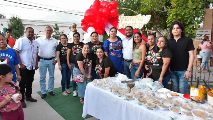 Inician festejos patrios con éxito en Nava