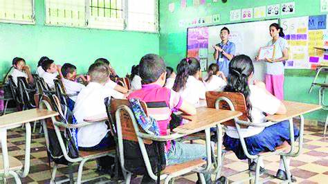 No están obligados padres a pagar cuotas a escuelas