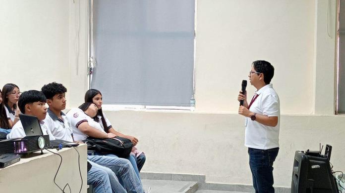 Conferencia en Ciudad Acuña Aborda la Prevención del Suicidio y las Adicciones en Jóvenes Conferencia en Ciudad Acuña Aborda la Prevención del Suicidio y las Adicciones en Jóvenes