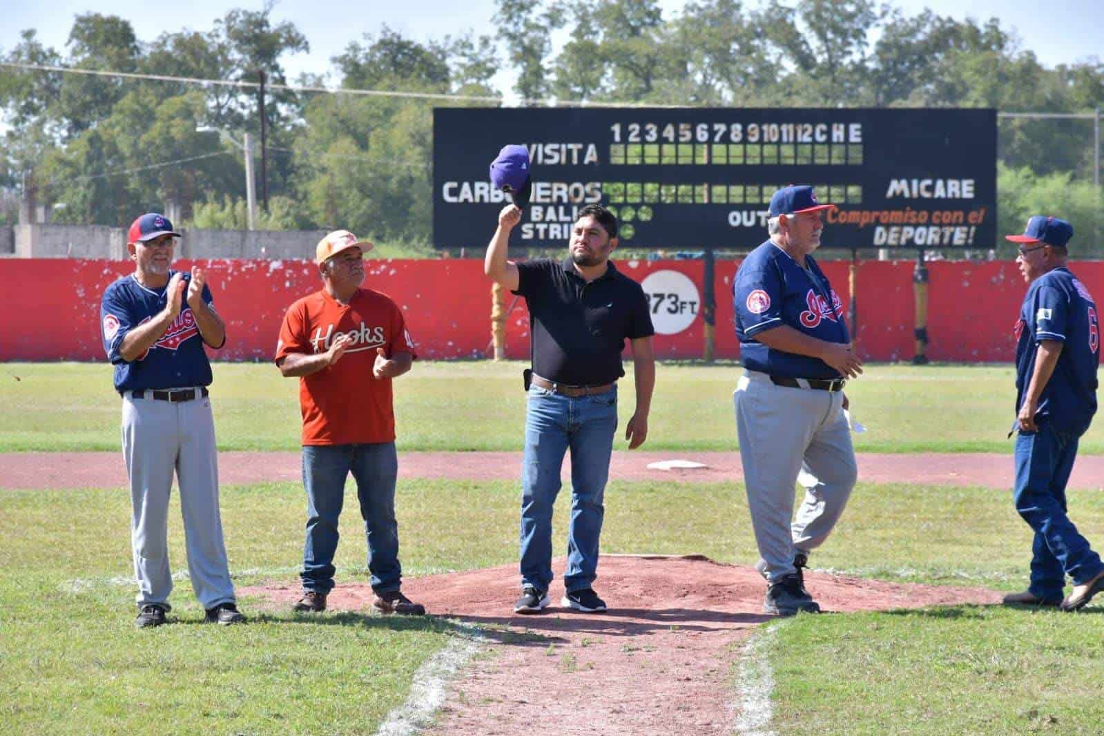 Inauguran en Nava la Liga LOBANC con duelo entre Indios y Astros