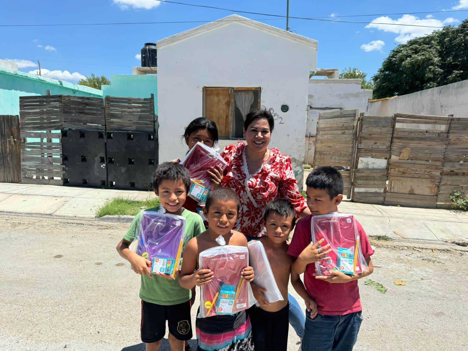 Nuevas Donaciones de Útiles Escolares Benefician a la Comunidad de Ciudad Acuña