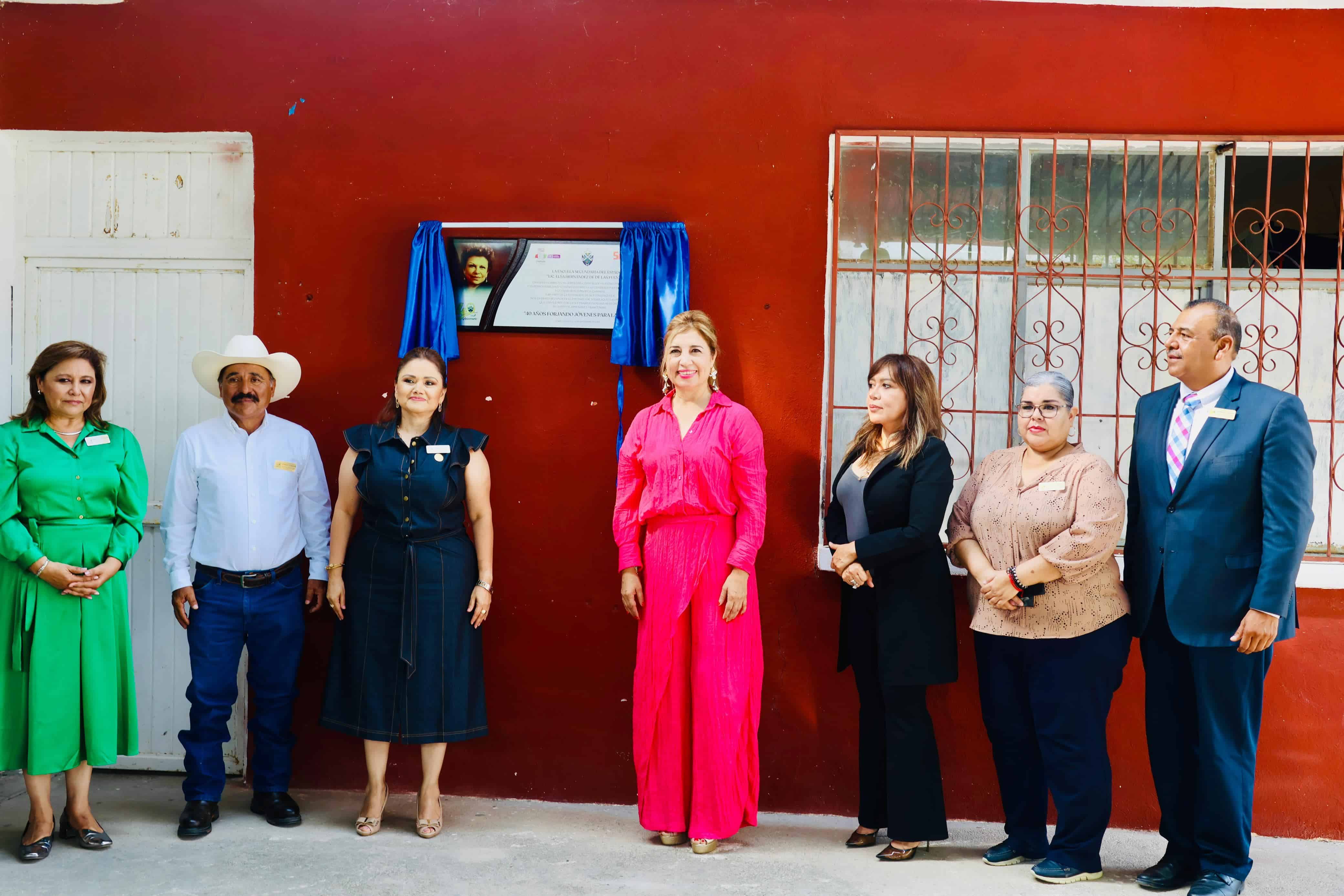 Emotivo reconocimiento al profesor Alfonso Haro Torres