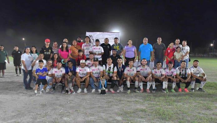 Toros y Negros FC se coronan en emocionantes finales en Nava