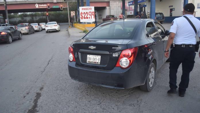 Tumba a motociclista