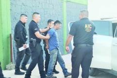 Ante el juez por homicidio doloso contra su padrastro