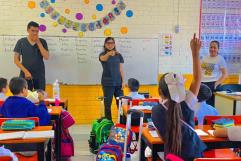 Orientan a estudiantes en cuidado de mascotas