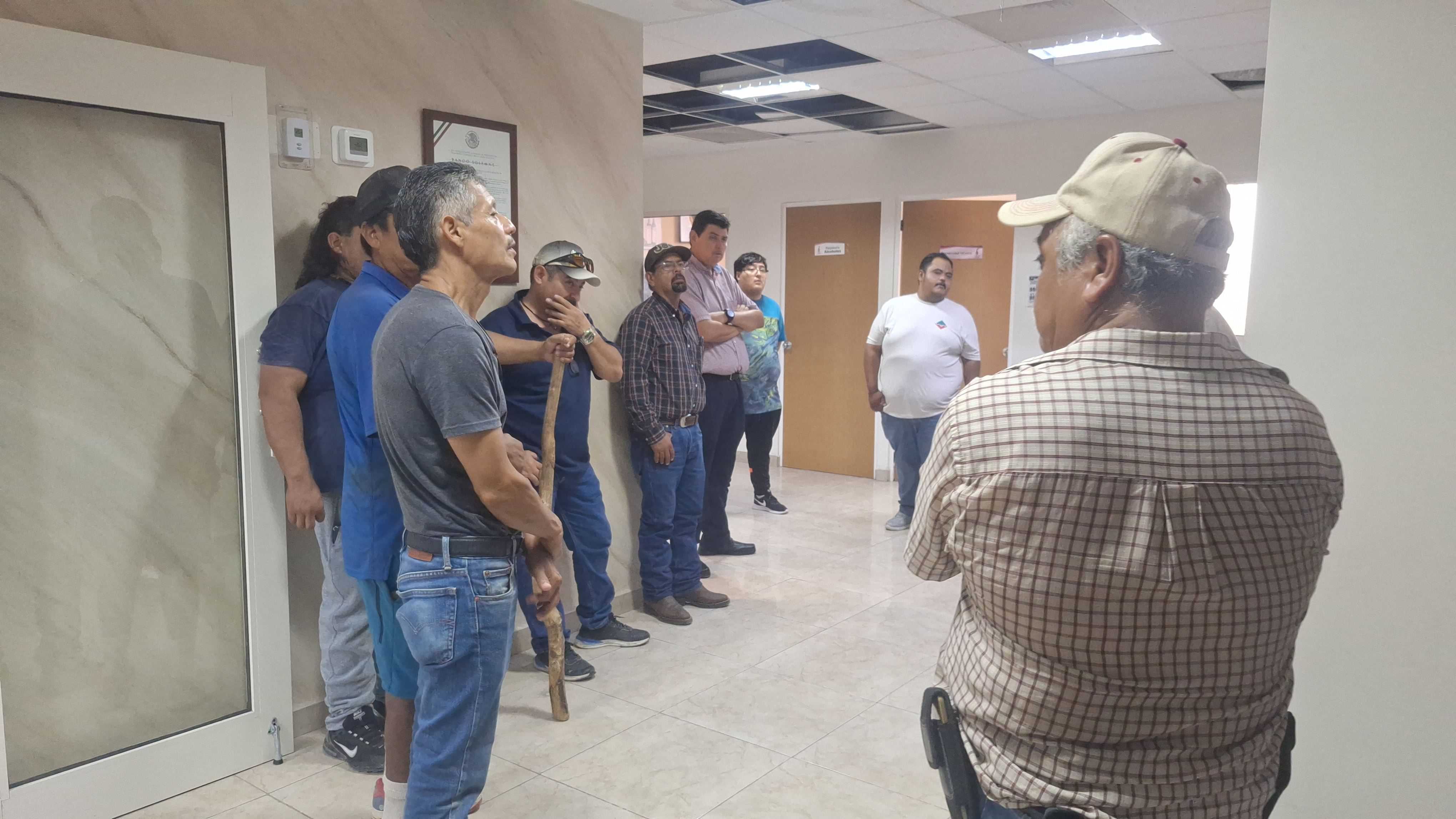 Afinan detalles pata ruta de transporte a estudiantes.