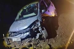 Deja accidente a 4 jóvenes heridos