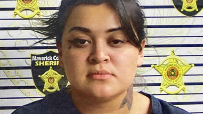 Capturan a Mujer que Robó Uniformes de Policía en Eagle Pass