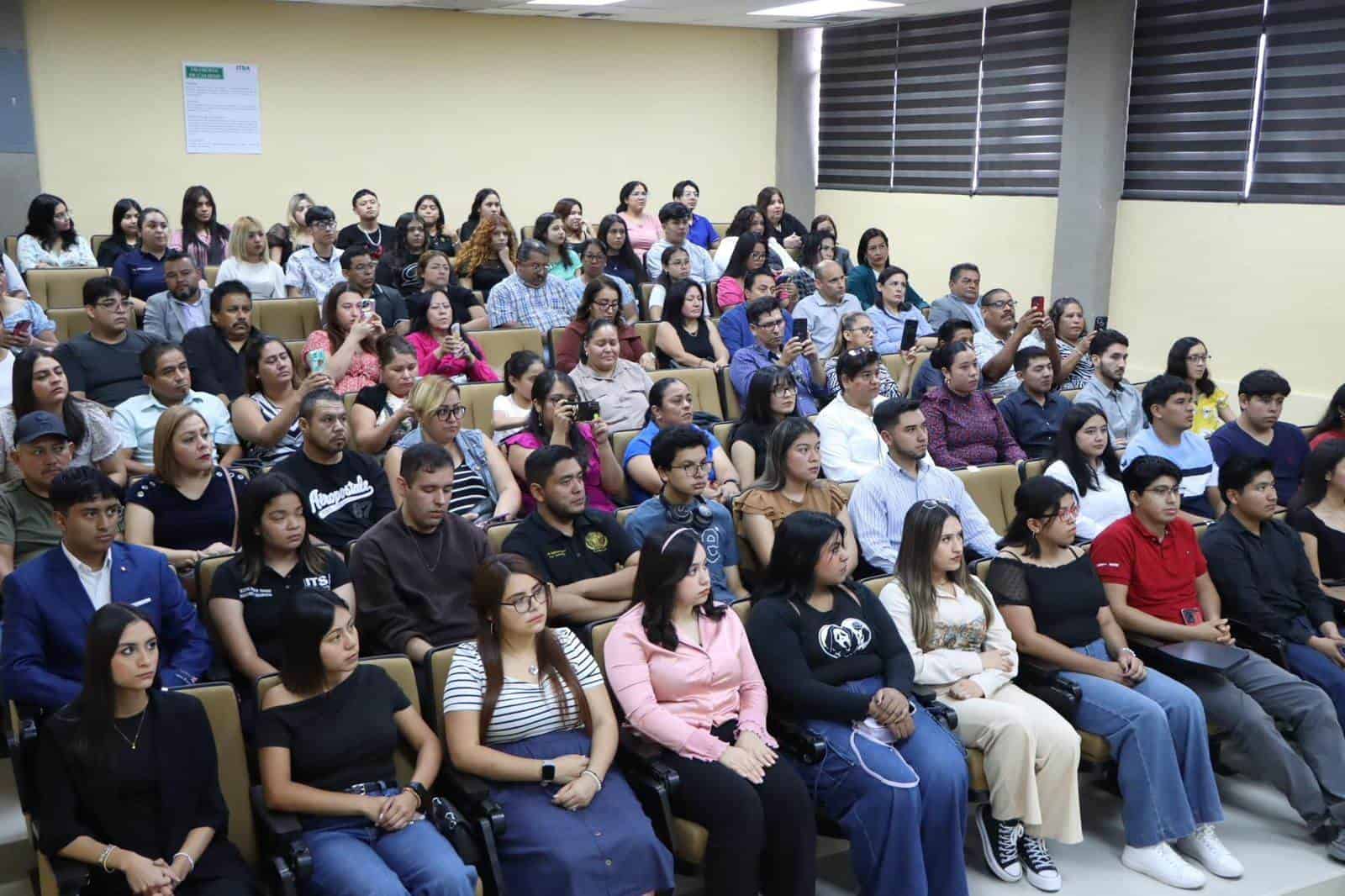 Jóvenes Destacados del Tec de Acuña Reciben Reconocimiento