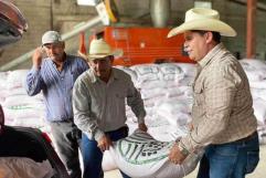 Entregan 14 toneladas de semilla de avena a bajo costo para apoyar a agricultores