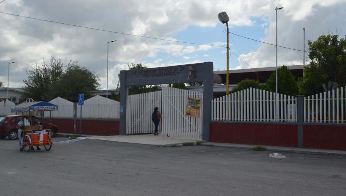 Alertan a estudiantes por uso de armas blancas