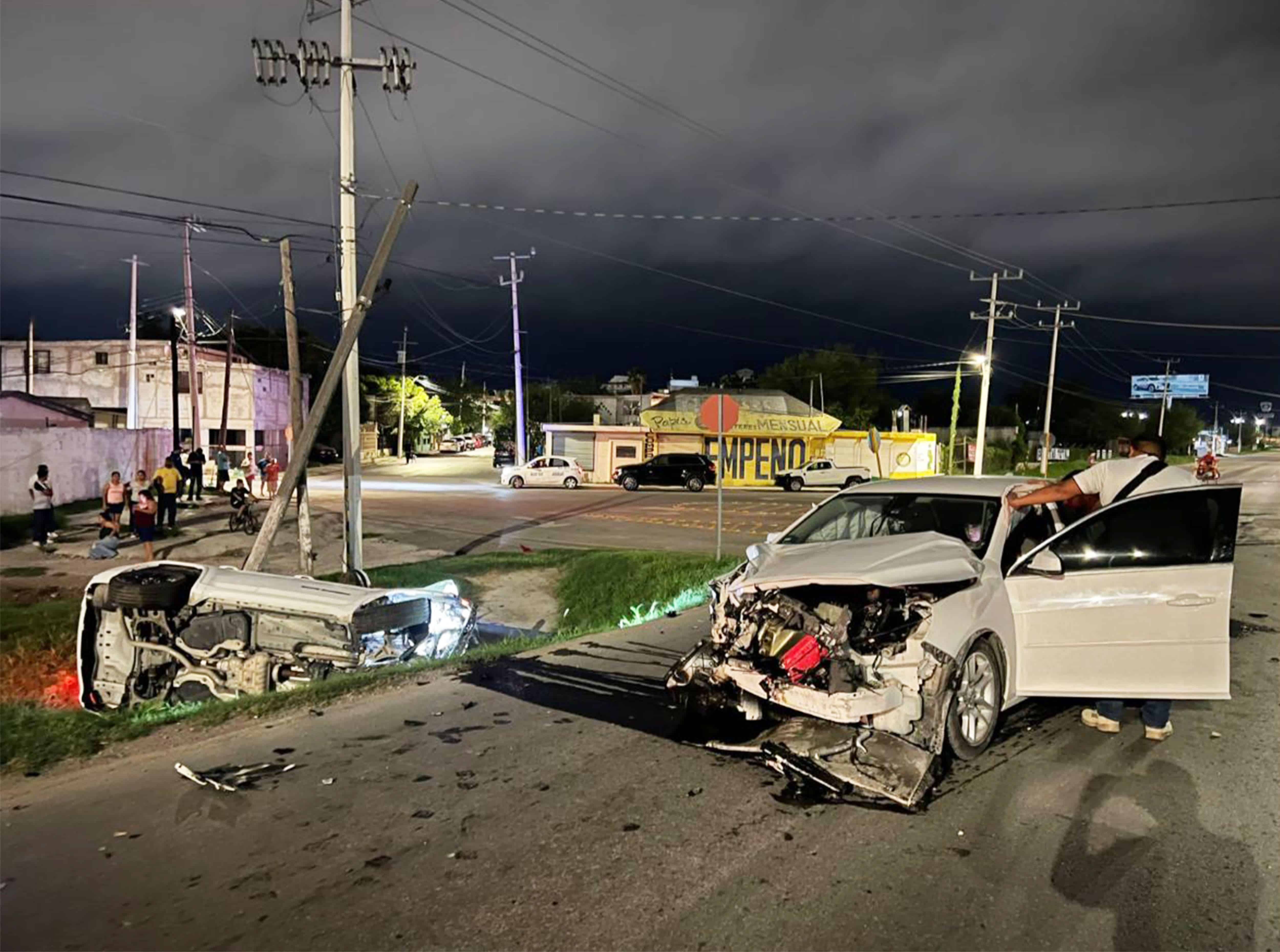 Ebrio al Volante Ocasiona Choque Volcadura
