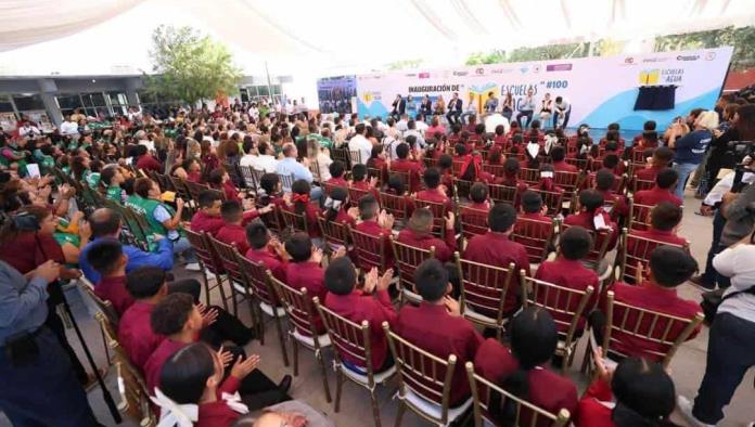 Inaugura Manolo ´Escuelas con Agua´